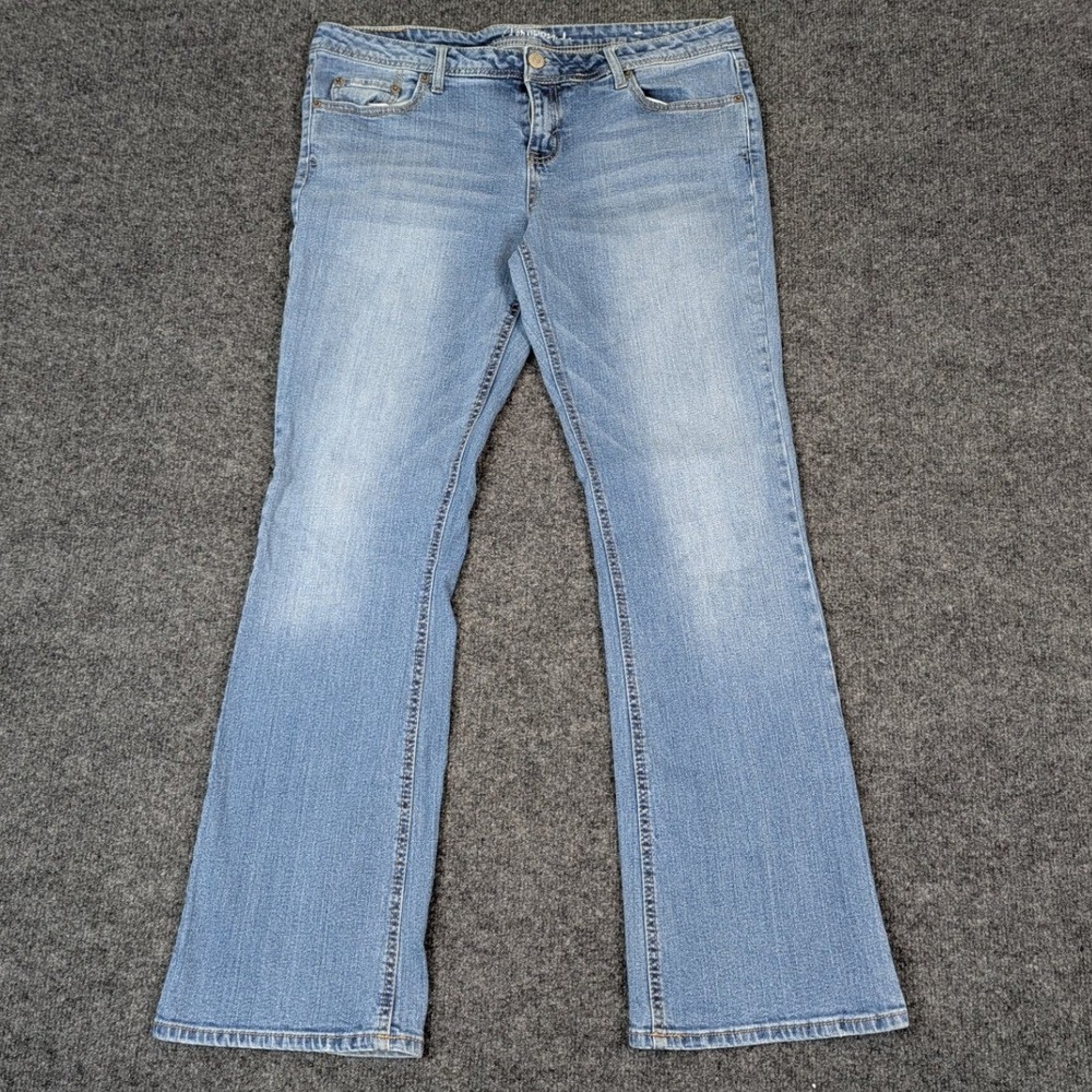 Aeropostale Chelsea Bootcut Jeans Womens 12 Reg Light Wash Blue Denim Stretch